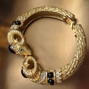VINTAGE Craft Goldtone Rhinestone & Black Cabochon Rams Head Clamper Bracelet